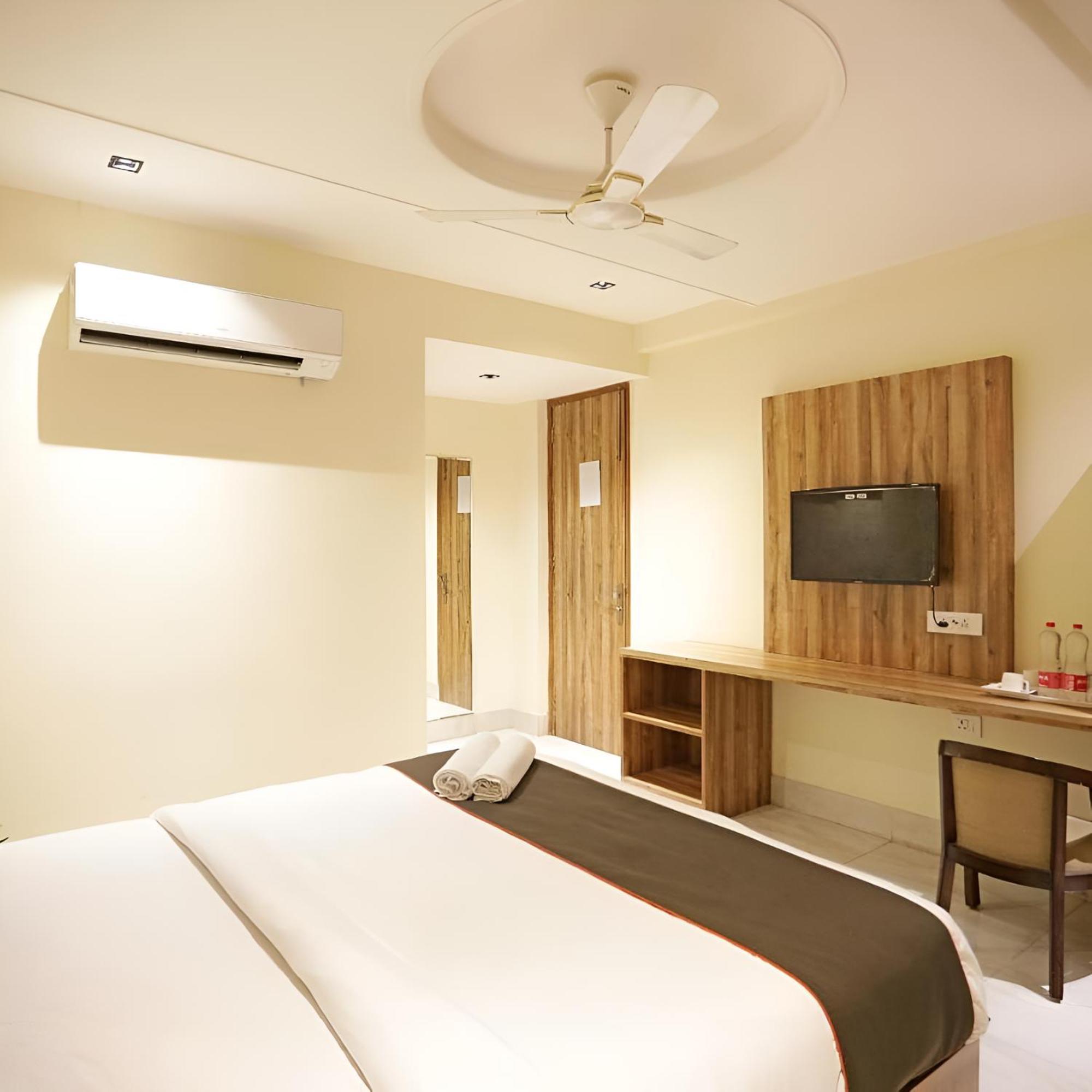 Goodluck House Near Terminal 3 Igi Airport Hotel New Delhi Exterior photo